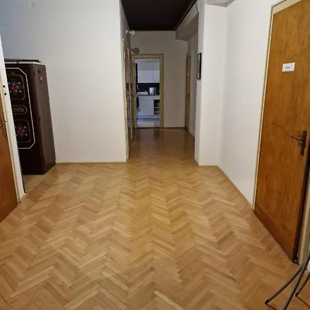 Grafika Ubytování v soukromí Lublaň